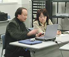 韓国デザイナーの講演と交流会1