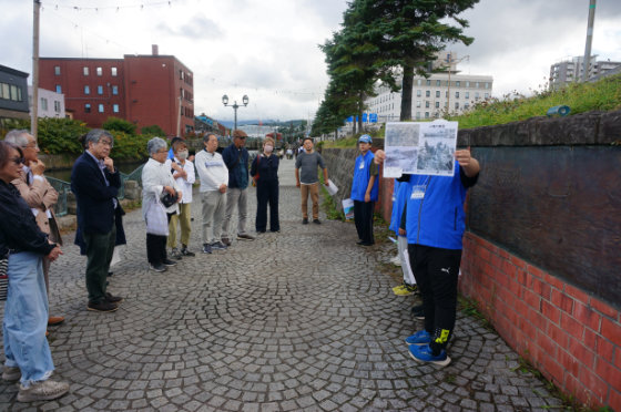 建築史家・駒木定正氏と行く 旧北海製罐第3倉庫見学記